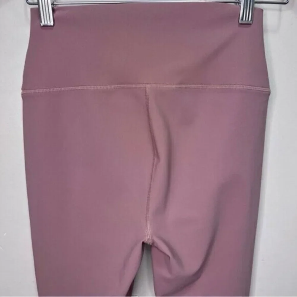 Alo High-Waist Ripped Warrior Legging Size Medium Activewear Yoga Sporty - Picture 5 of 9
